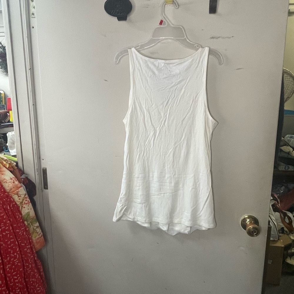 NY&C sleeveless, sheer crossover, v neck size medium blouse - Picture 4 of 6